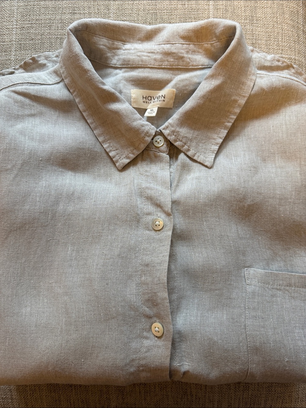 Women’s linen blouse in oatmeal